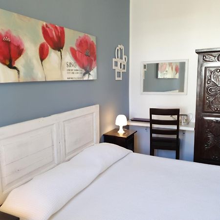 Blue Dolphin Guest House ألغيرو المظهر الخارجي الصورة