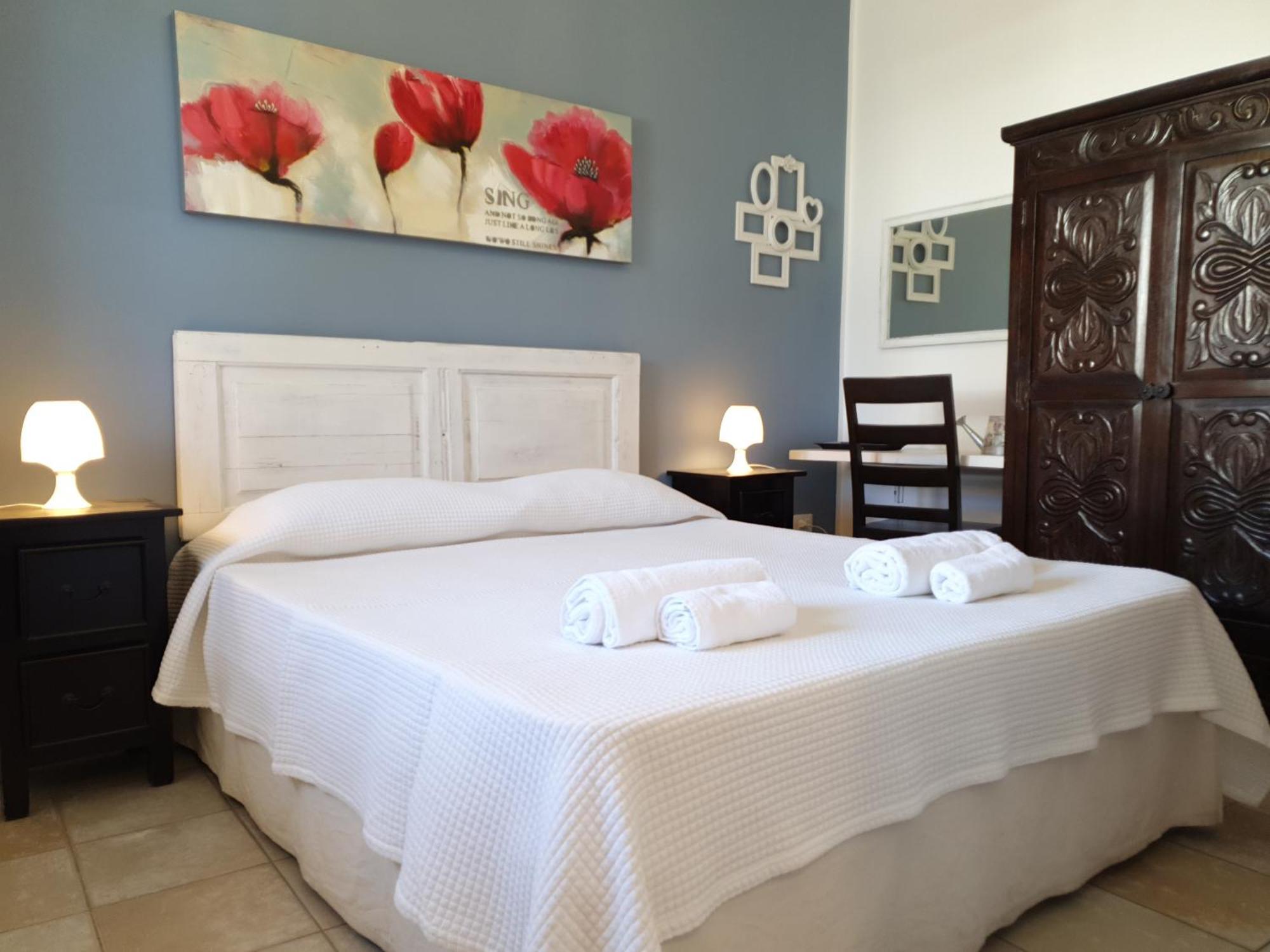 Blue Dolphin Guest House ألغيرو المظهر الخارجي الصورة